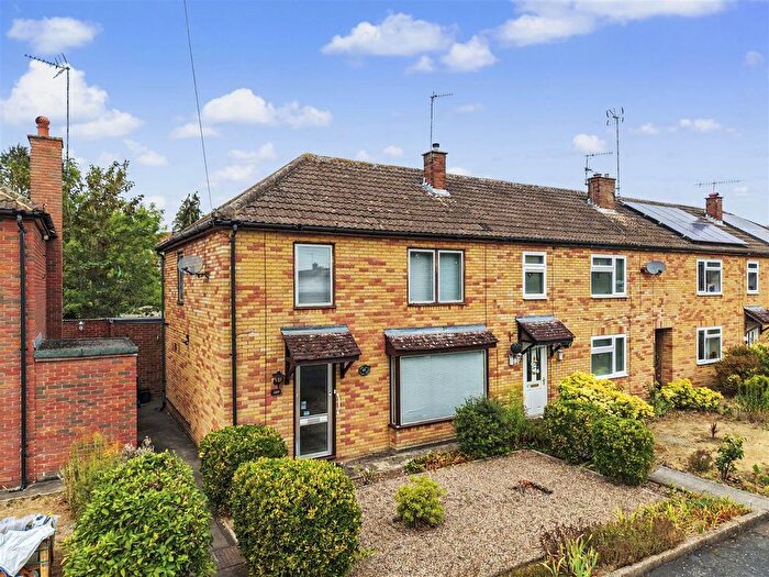 3 Bedroom End Of Terrace House For Sale In Cherry Tree Green, Hertford, SG14