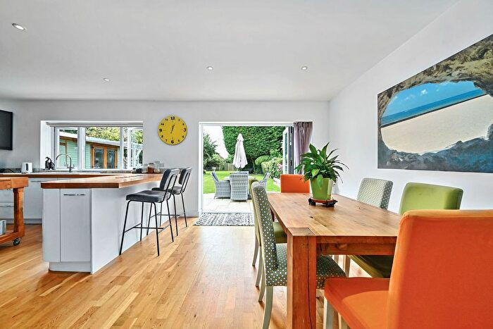 5 Bedroom Detached House For Sale In Kingsford Street, Mersham, TN25