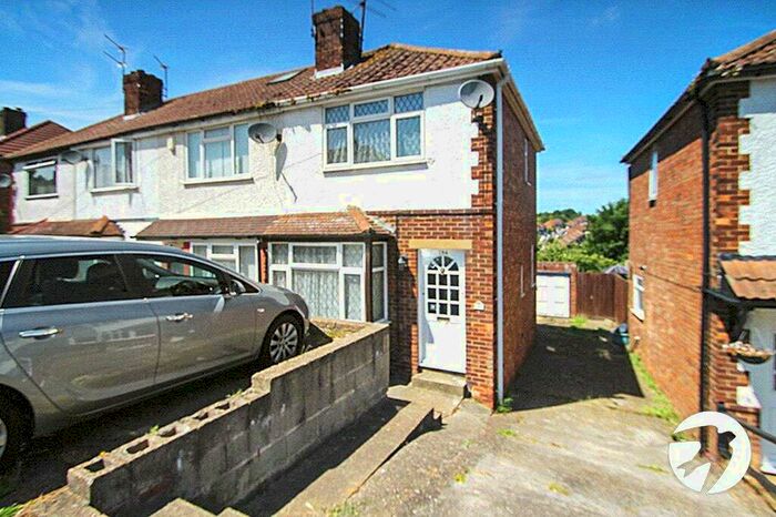 2 Bedroom Terraced House To Rent In Hawthorn Road, Rochester, Kent, ME2