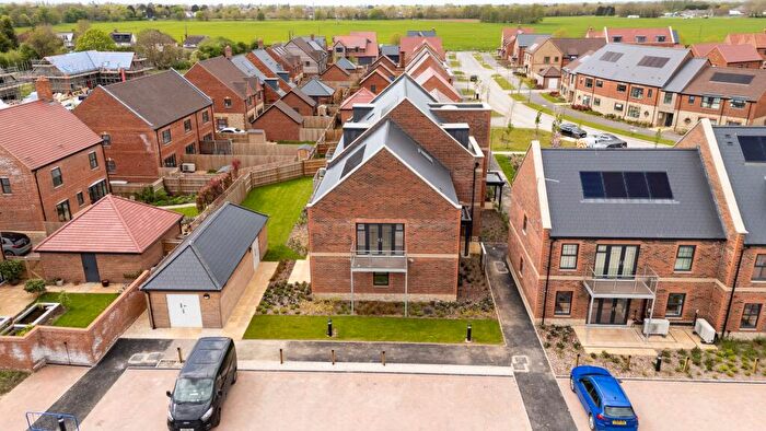1 Bedroom Apartment For Sale In Beckett Drive, Radley, OX14