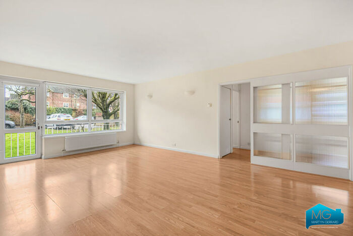 3 Bedroom Apartment To Rent In The Pines, Chase Road, Southgate, London, N14