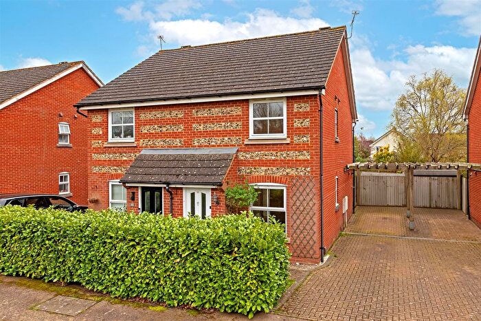 2 Bedroom Semi Detached House For Sale In Puddingstone Drive, St. Albans, AL4