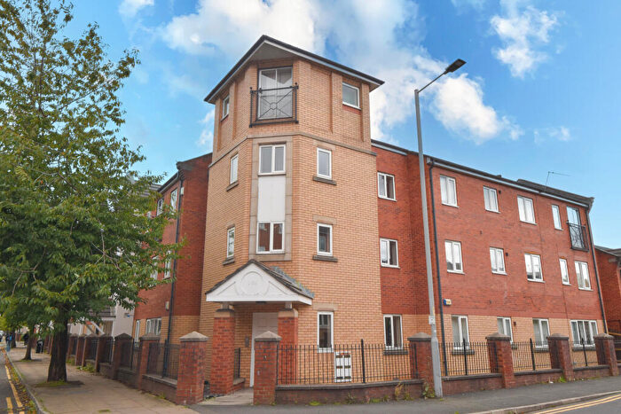 3 Bedroom Apartment For Sale In Stretford Road, Hulme, Manchester, M15