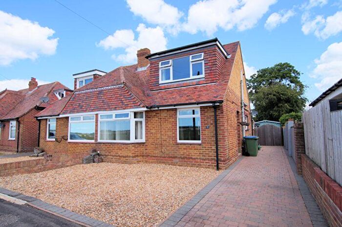 3 Bedroom Semi-Detached House For Sale In Alton Grove, Portchester, PO16