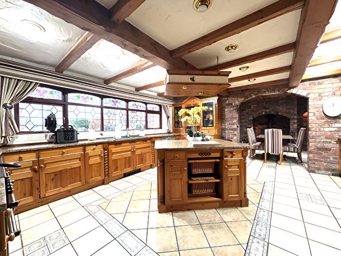 5 Bedroom Detached House For Sale In Paddock Lane, St Michaels, Preston, PR3
