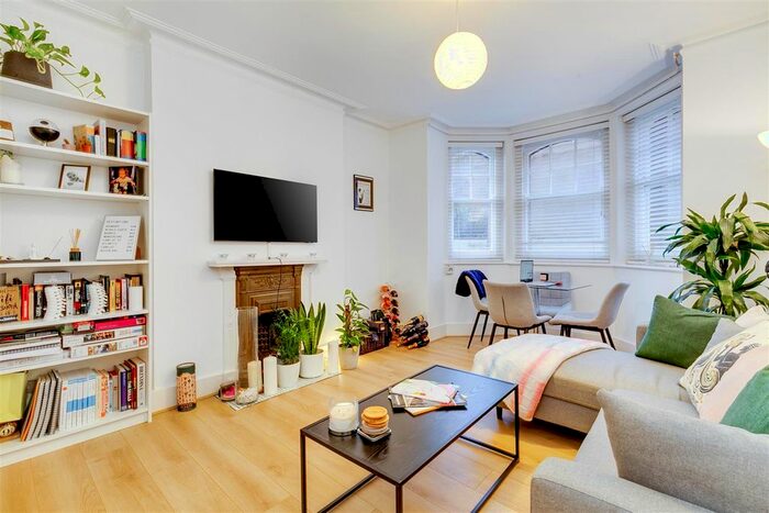 2 Bedroom Flat To Rent In Faraday Mansions, Queen's Club Gardens, London, W14
