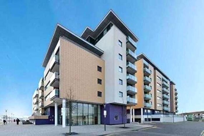 2 Bedroom Flat To Rent In Ebb Court, Albert Basin Way, Gallions Point, London City Airport, London, E16