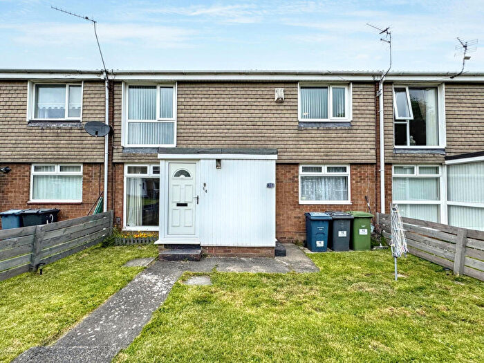 2 Bedroom Flat For Sale In Leicester Way, Jarrow, Tyne And Wear, NE32