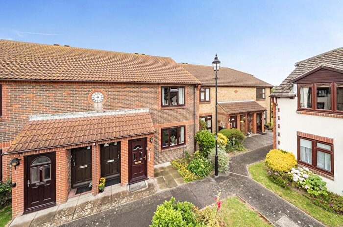 2 Bedroom Flat For Sale In Windmill Court, East Wittering, PO20