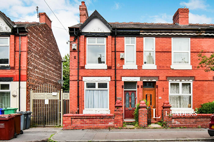 3 Bedroom End Of Terrace House To Rent In Thornton Road, Manchester, M14