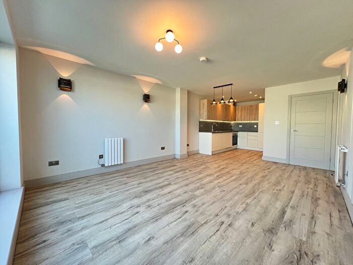 2 Bedroom Flat To Rent In Dukes Way, Wembley, HA9