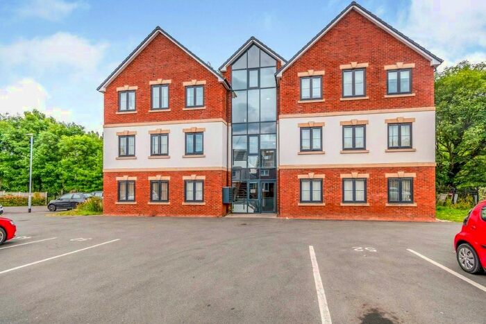 2 Bedroom Flat To Rent In Ikon Avenue, West Midlands, WV6