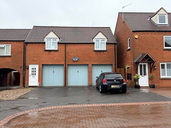 2 Bedroom Coach House For Sale In Arley Close, Abbey Meads, Swindon, SN25