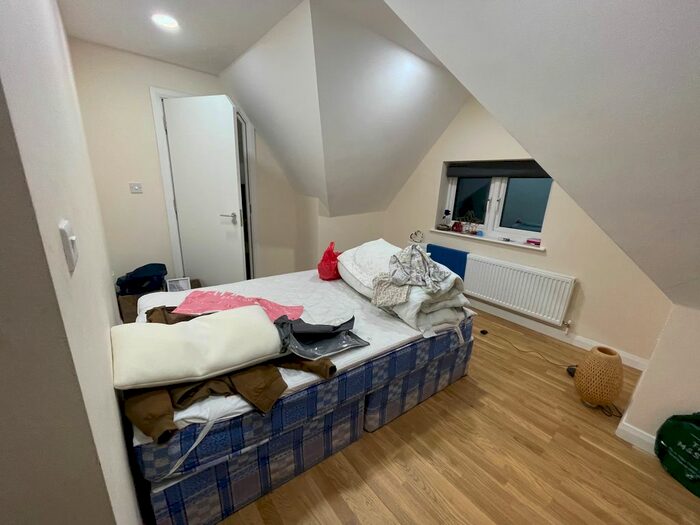 1 Bedroom Flat To Rent In Park Avenue, Barking IG11