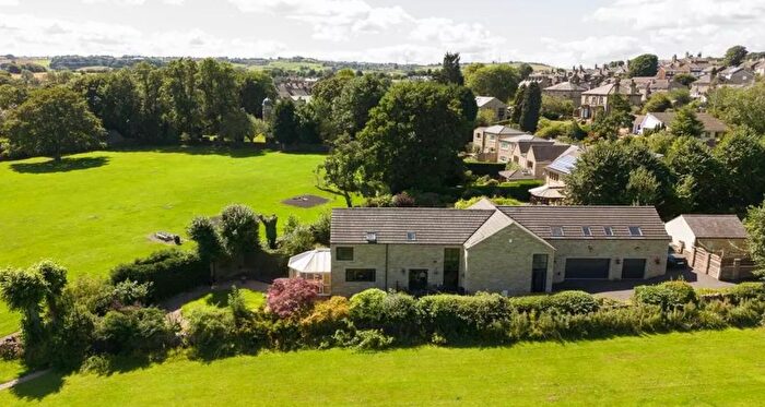 5 Bedroom Detached House For Sale In Leeds Road, Hipperholme, Halifax, HX3