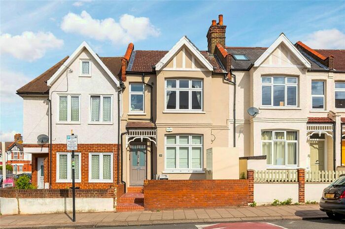 2 Bedroom Maisonette To Rent In Church Lane, London, SW17