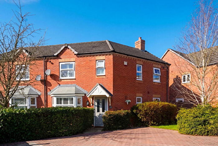 3 Bedroom Semi Detached House For Sale In Griffin Lane, Dickens Heath, B90