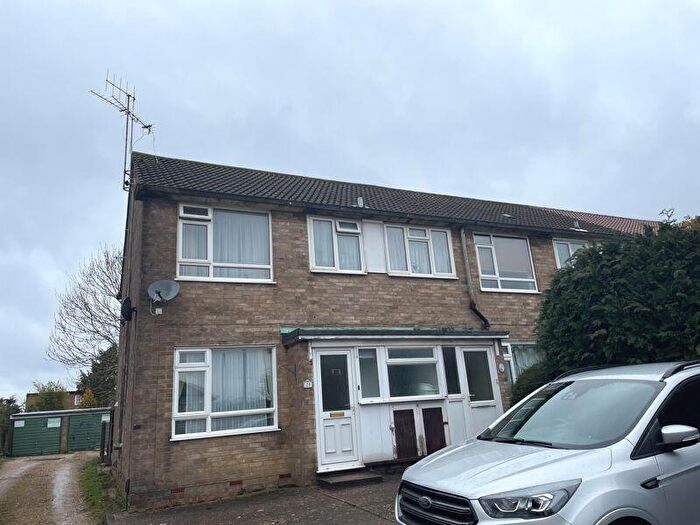 1 Bedroom Flat To Rent In Baker Street, Potters Bar, EN6