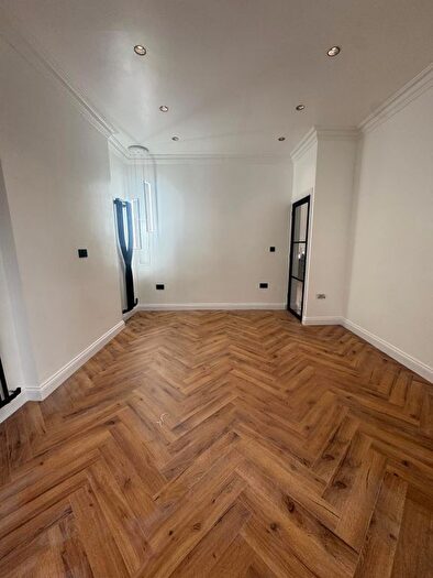 1 Bedroom Flat For Sale In Ariel Road, NW6