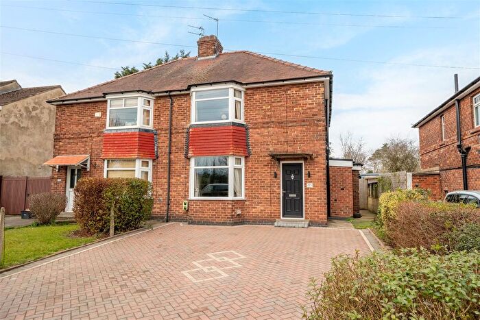 3 Bedroom Semi-Detached House To Rent In Hull Road, York, YO10