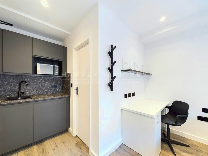 1 Bedroom Studio To Rent In Tavistock Place, London, WC1H