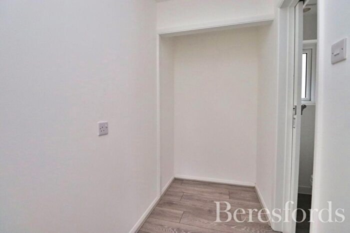 1 Bedroom Apartment For Sale In Broomfield Road, Chelmsford, CM1