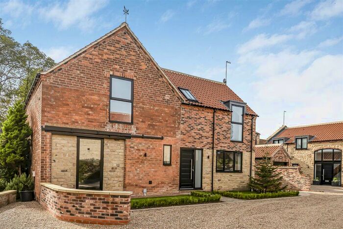 3 Bedroom Detached House For Sale In Pinfold, South Cave, Brough, HU15