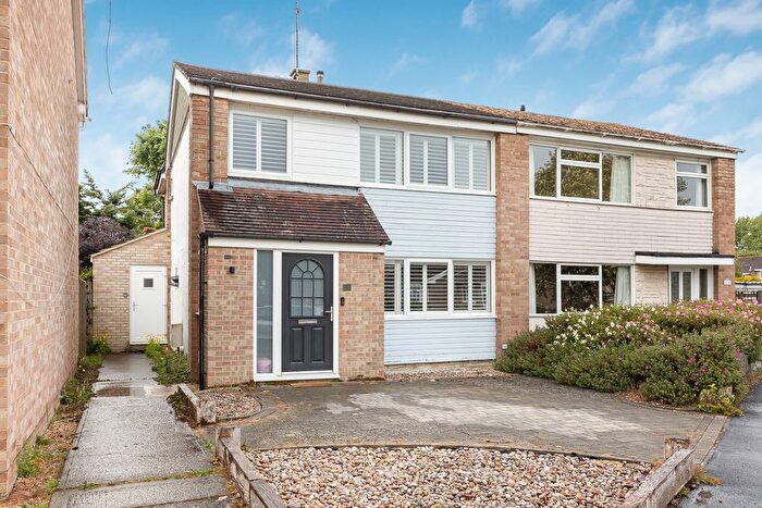 4 Bedroom Semi-Detached House For Sale In Howard Cornish Road, Marcham, OX13