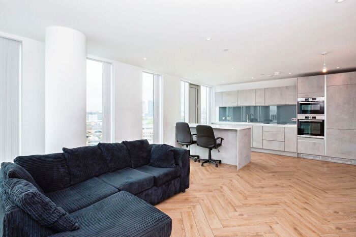 2 Bedroom Flat For Sale In Victoria Residence, New Jackson, M15