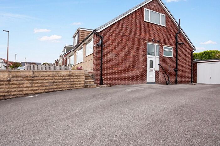 3 Bedroom Semi Detached House For Sale In Moor Park Gardens, Dewsbury, WF12