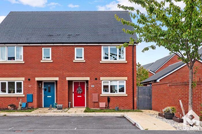 3 Bedroom Semi-Detached House For Sale In Hedgerow Close, Bishops Cleeve, Cheltenham, GL52