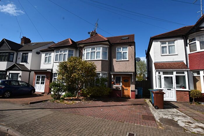 4 Bedroom Semi Detached House For Sale In Cumberland Road, Harrow, HA1