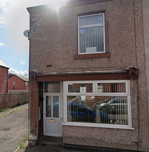 2 Bedroom Terraced House To Rent In Willbutts Lane, Rochdale, OL11
