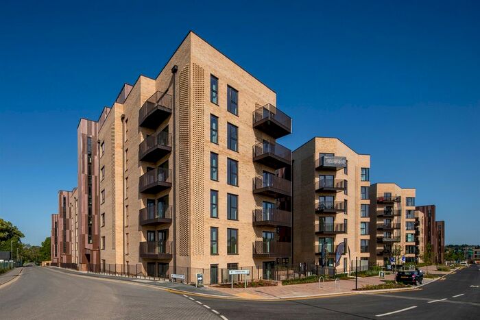 2 Bedroom Flat To Rent In St. Andrews Road, Uxbridge UB10