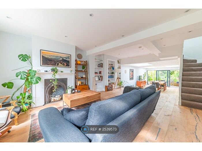 2 Bedroom Terraced House To Rent In Wells Way, London, SE5