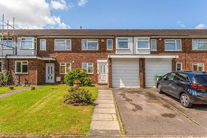 4 Bedroom Terraced House To Rent In Fortnums Acre Stanmore, HA7
