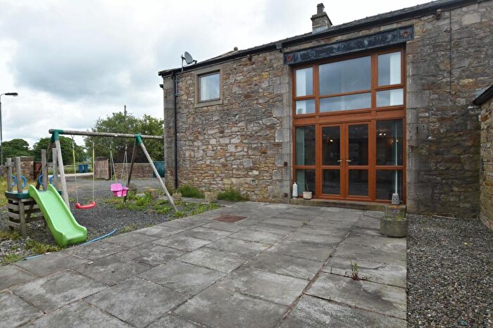 4 Bedroom Semi-Detached House To Rent In Osbaldeston Lane, Osbaldeston, BB2