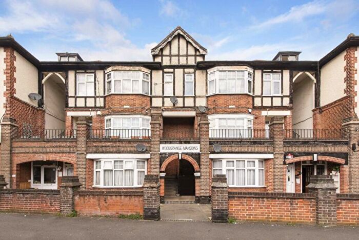 2 Bedroom Flat For Sale In Woodgrange Avenue, Kenton, HA3