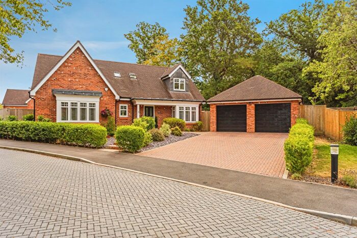 3 Bedroom Bungalow For Sale In Merrifield Lane, Burgess Hill, RH15