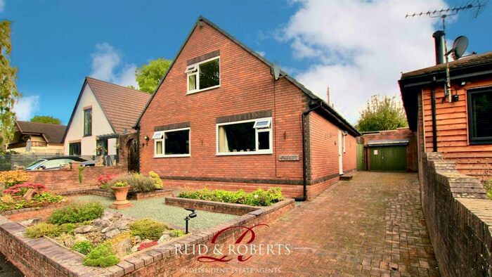 3 Bedroom Detached Bungalow For Sale In Cefn Bychan Woods, Pantymwyn, Mold, CH7