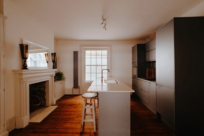 3 Bedroom Flat For Sale In East Ascent, St. Leonards-On-Sea, TN38