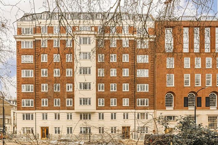 Studio For Sale In Tavistock Square, Bloombury, WC1H