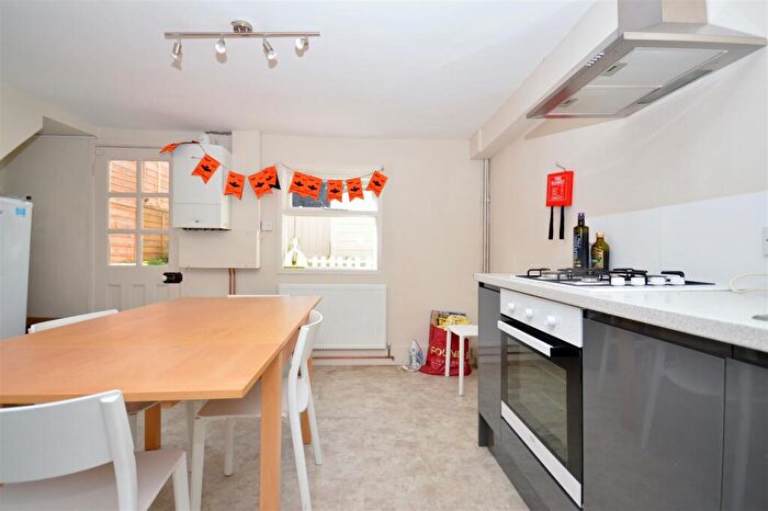 5 Bedroom House To Rent In Kingsbury Road, Brighton, BN1