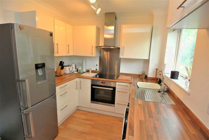 1 Bedroom Apartment To Rent In Addlestone, KT15