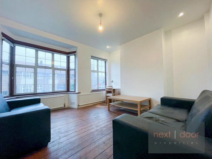 4 Bedroom Terraced House To Rent In Kingsdown Avenue, East Acton, W3