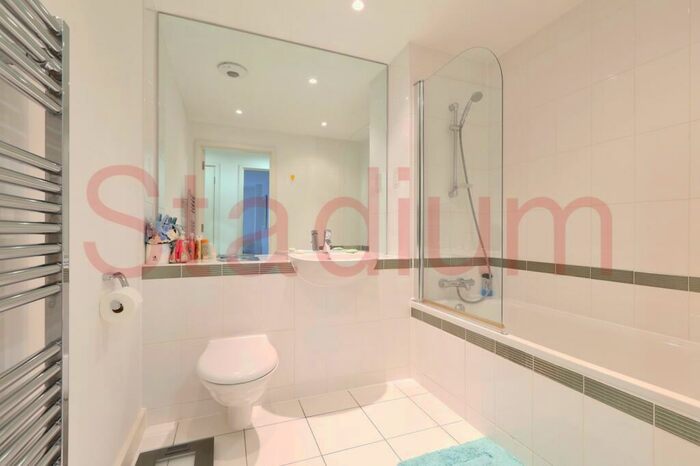 2 Bedroom Apartment To Rent In Vision Development - Energy Rating B, N7