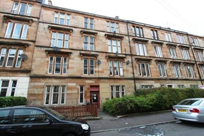 2 Bedroom Flat To Rent In Roslea Drive, Dennistoun, G31