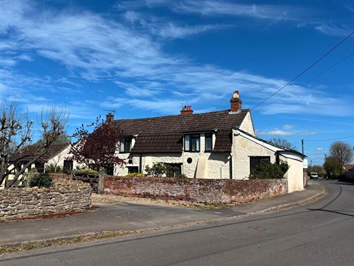 3 Bedroom Detached House For Sale In Bulkington, Near Devizes, SN10