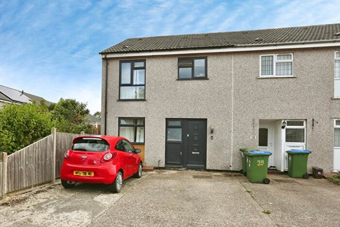 3 Bedroom End Of Terrace House For Sale In Sutherland Road, Southampton, Hampshire, SO16