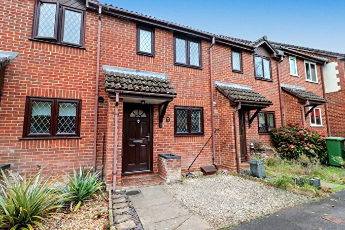 2 Bedroom Terraced House To Rent In St. Lawrence Close, Hedge End, Southampton, SO30